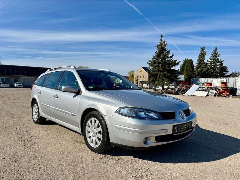 Gebraucht Renault Laguna II Privilege 135 PS (99 kW) 2005 Platingrau Kombi