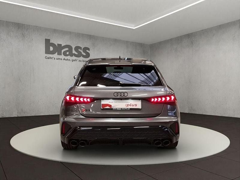 Gebraucht Audi S3 Ambiente 333 PS (244 kW) 2024 Daytonagrau perleffekt Limousine