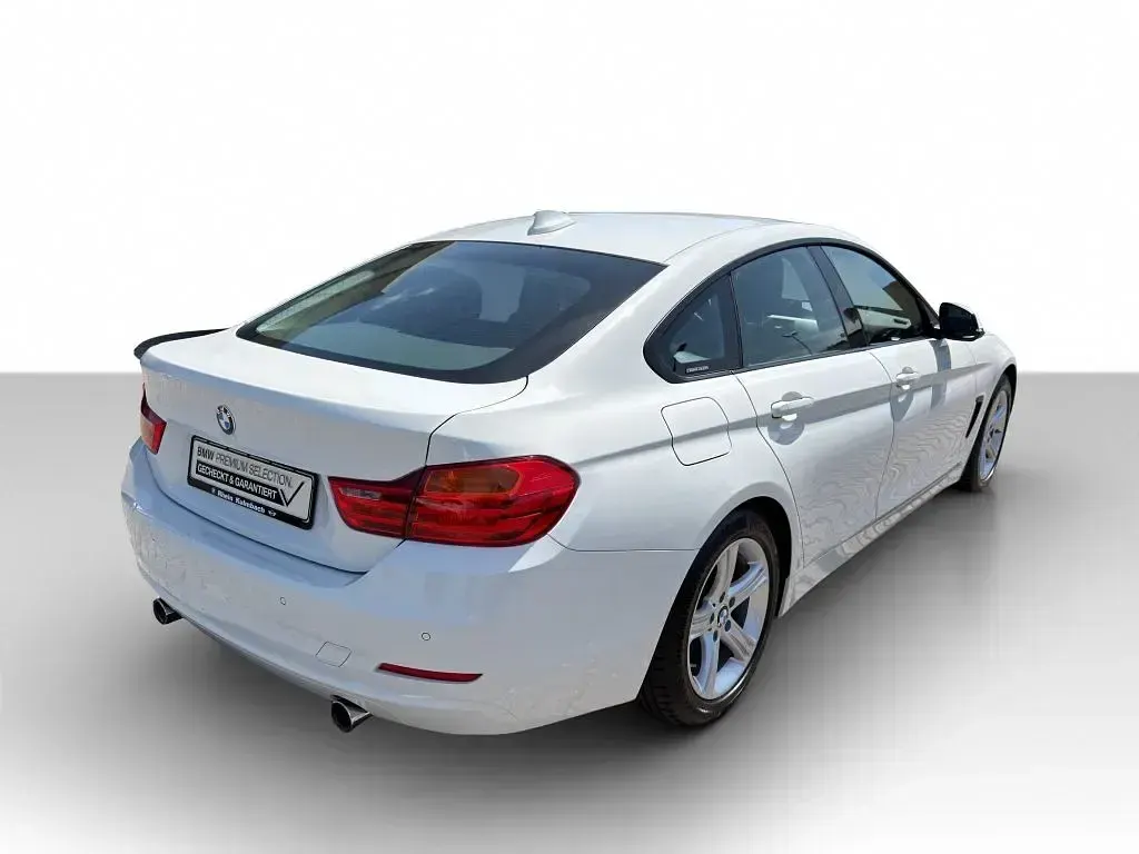 Gebraucht BMW 440 Advantage 326 PS (239 kW) 2016 Alpinweiß iii uni Coupé