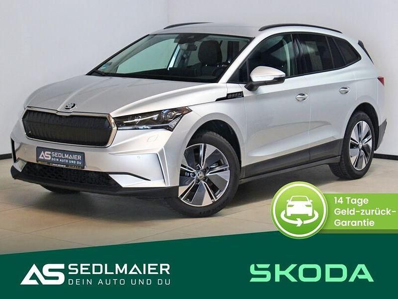 Brilliantsilber Gebraucht 2024 Skoda Enyaq iV Loft SUV | 35.300 € (Etwas zu teuer) - Bild 1/4