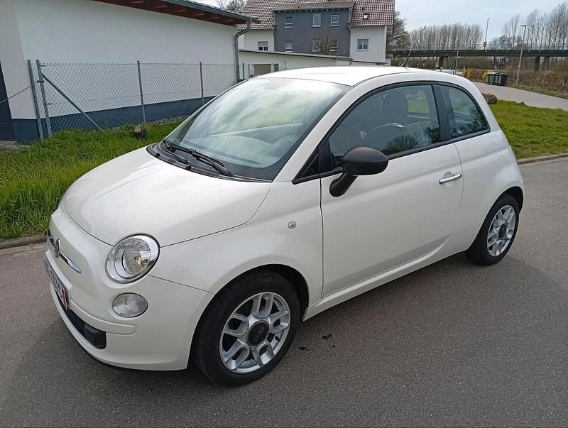 Gebraucht Fiat 500 69 PS (50 kW) 2011 Weiß Kleinwagen