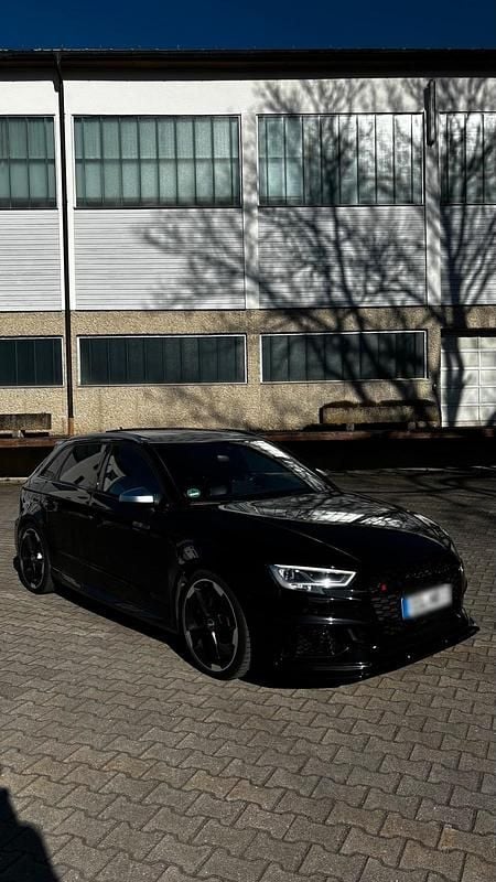 Gebraucht Audi RS3 Comfort 400 PS (294 kW) 2018 Schwarz Limousine