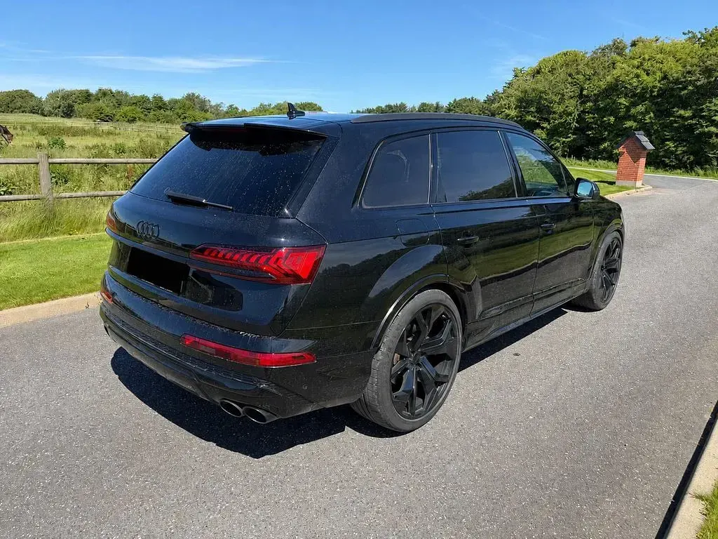 Gebraucht Audi SQ7 Sport 650 PS (478 kW) 2021 Orcaschwarz metallic SUV