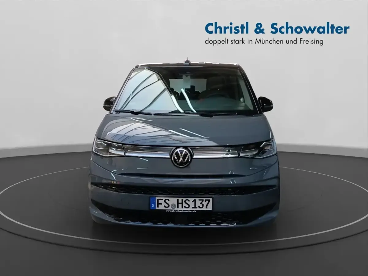 Second-hand VW Multivan Edition 150 CP (110 kW) 2025 Monovolum