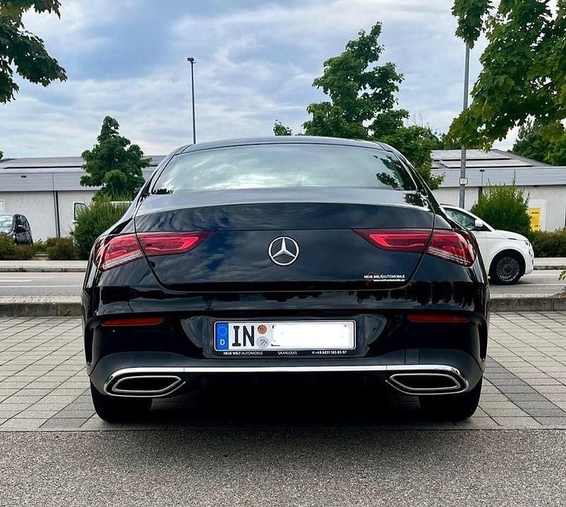 Schwarz Gebraucht 2019 Mercedes CLA220 AMG line Limousine | 29.500 € (Guter Preis) - Bild 1/4