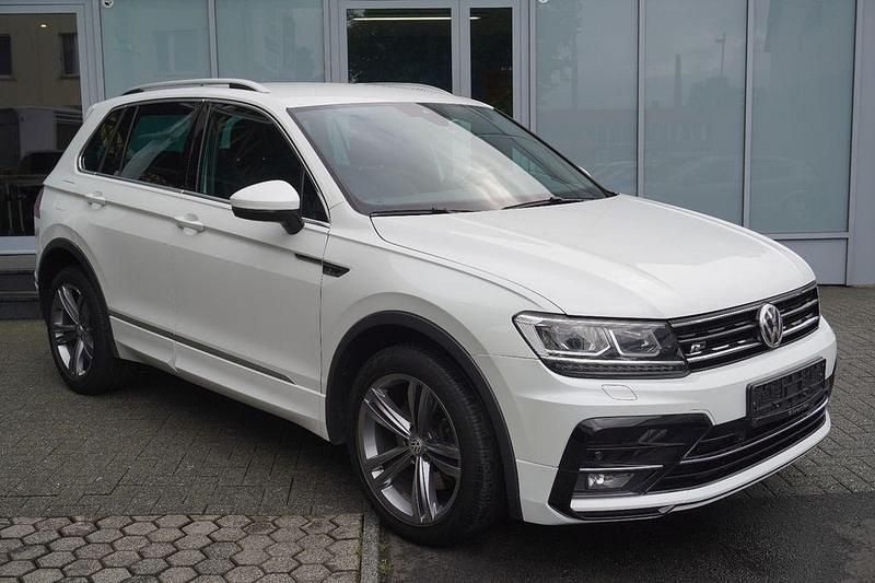 Weiß Gebraucht 2018 VW Tiguan R-line SUV | 22.990 € (Superpreis) - Bild 1/3