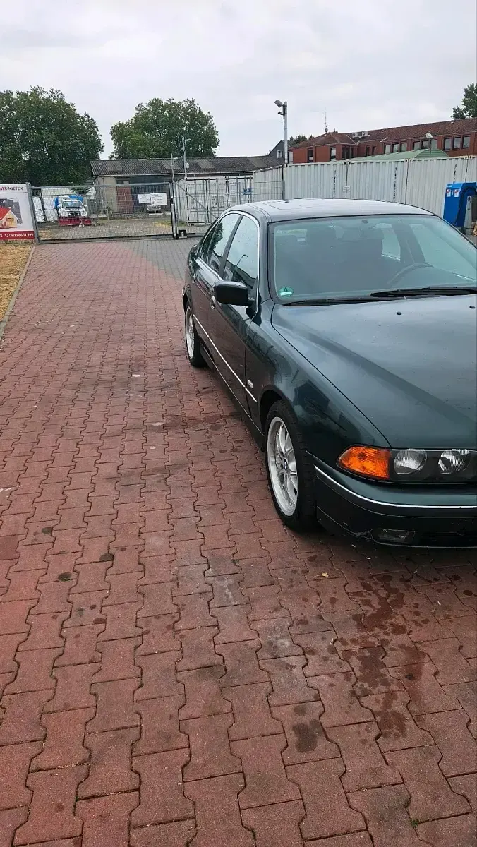 Gebraucht BMW 530 184 PS (135 kW) 1999 Grün Limousine