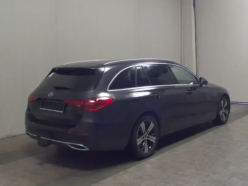 Gebraucht Mercedes C200 Avantgarde 184 PS (135 kW) 2022 Grau Limousine