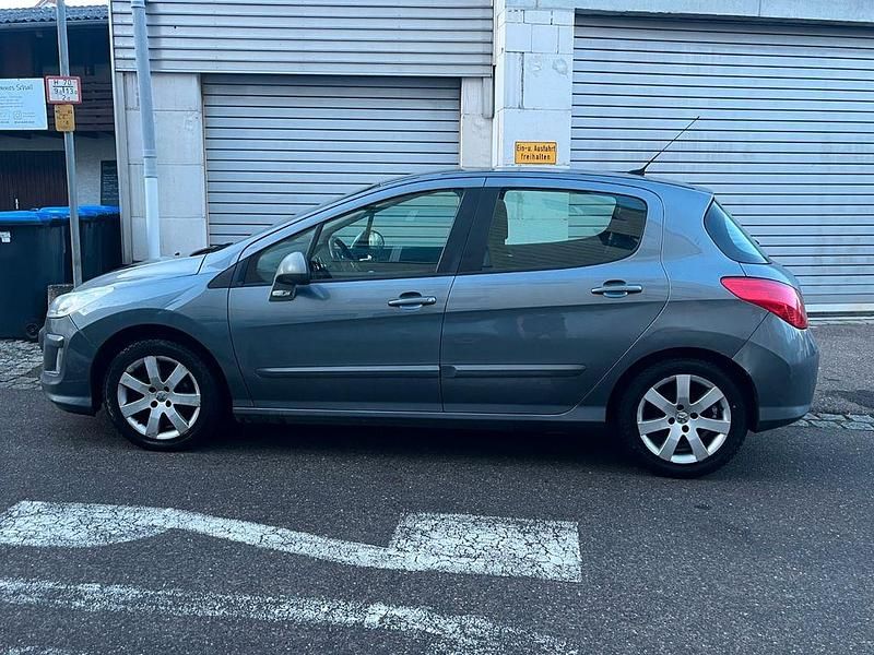 Second-hand Peugeot 308 Premium 111 CP (81 kW) 2010 Gri Berlinǎ