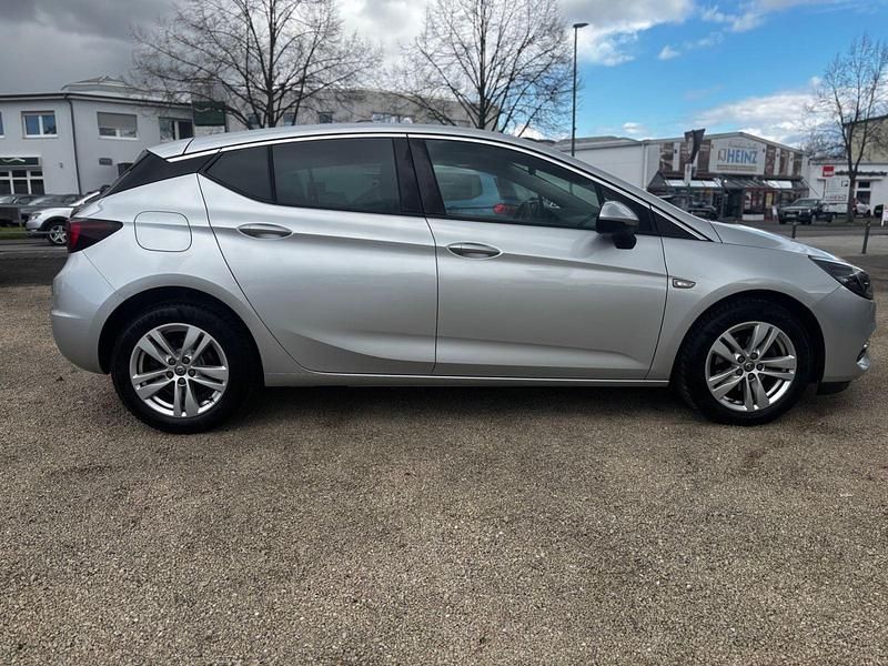 Gebraucht Opel Astra Elegance 110 PS (80 kW) 2020 Silber Limousine