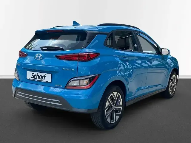Gebraucht Hyundai Kona Select 100 kW (136 PS) 2023 Blau SUV