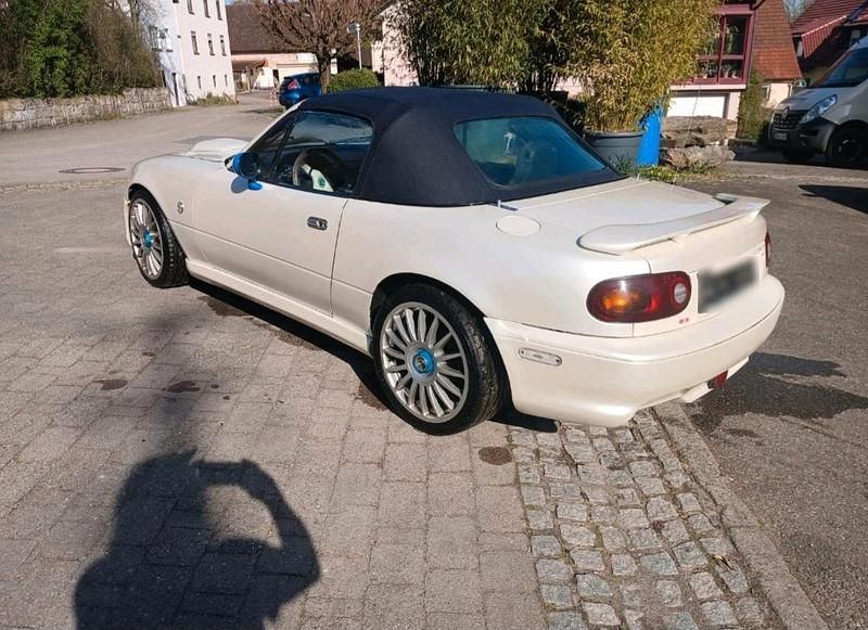 Second-hand Mazda MX5 150 CP (110 kW) 1992 Cabrio