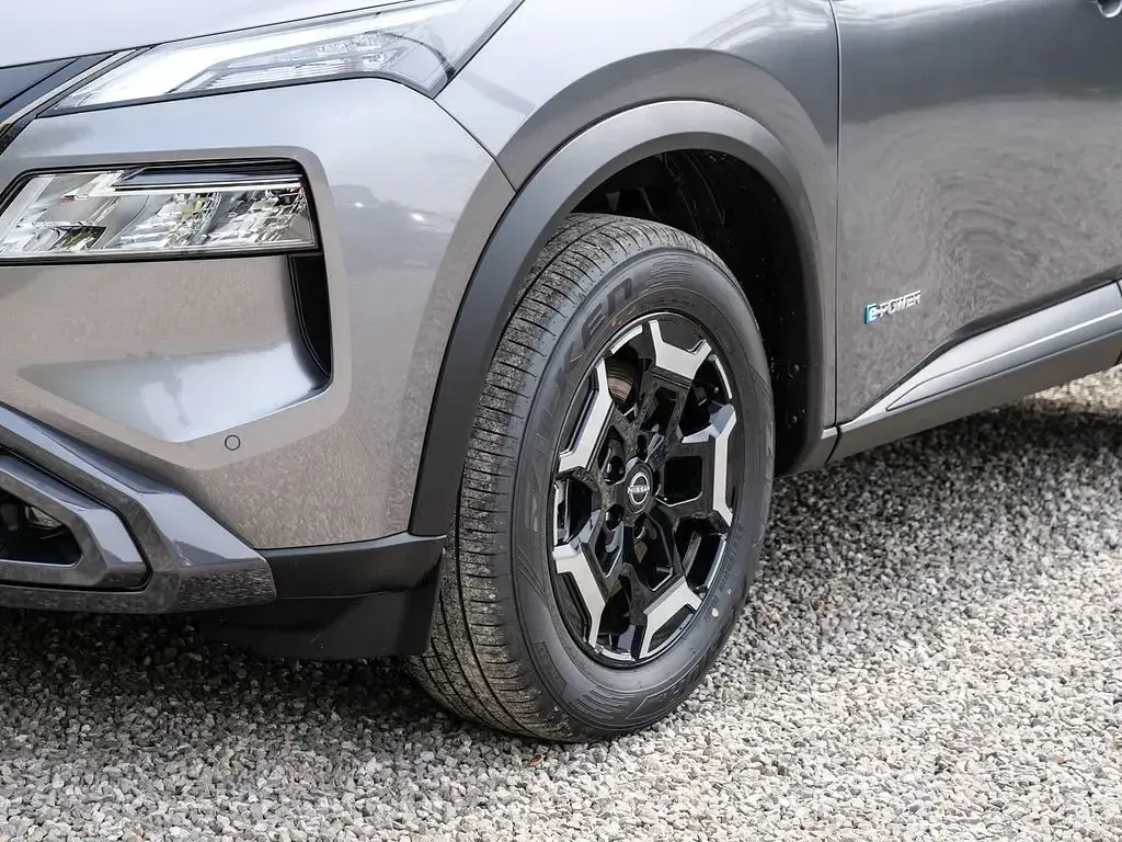 Neu Nissan X-Trail 204 PS (150 kW) 2026 Grau SUV