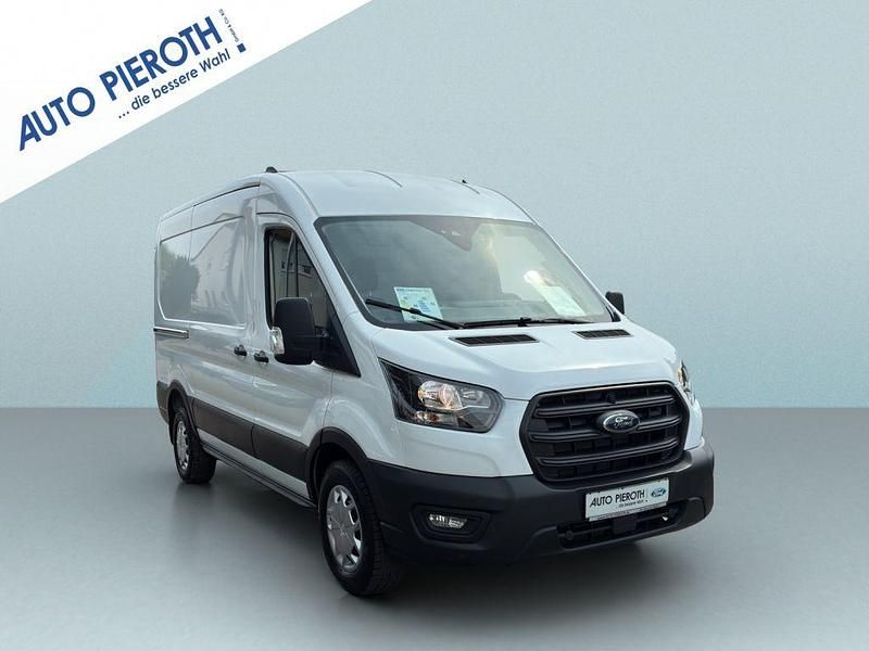 Gebraucht Ford Transit Trend 131 PS (96 kW) 2025 Frozen white Van