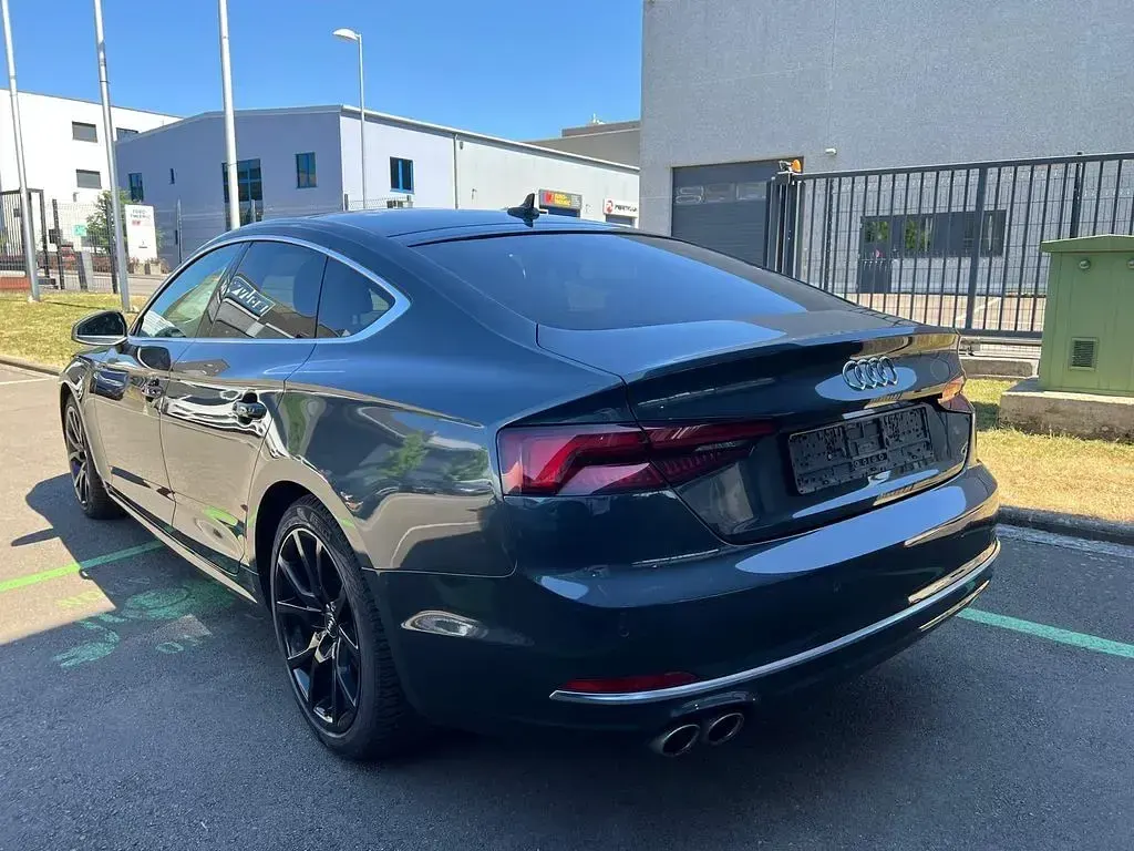 Gebraucht Audi A5 Sportback Sport 190 PS (139 kW) 2017 Grau Kleinwagen