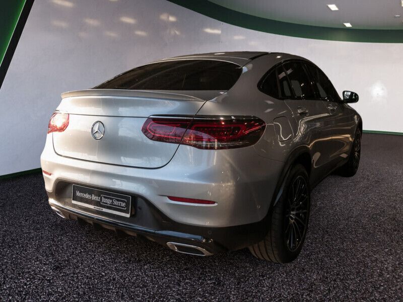 Gebraucht Mercedes GLC220 AMG 194 PS (142 kW) 2023 Silber Coupé