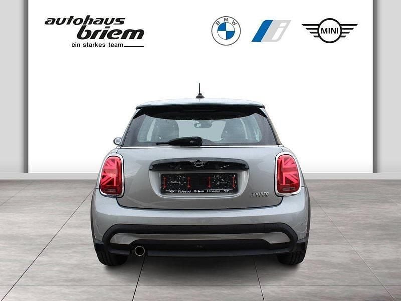 Gebraucht Mini Cooper Hatch 136 PS (100 kW) 2022 Grau Kleinwagen