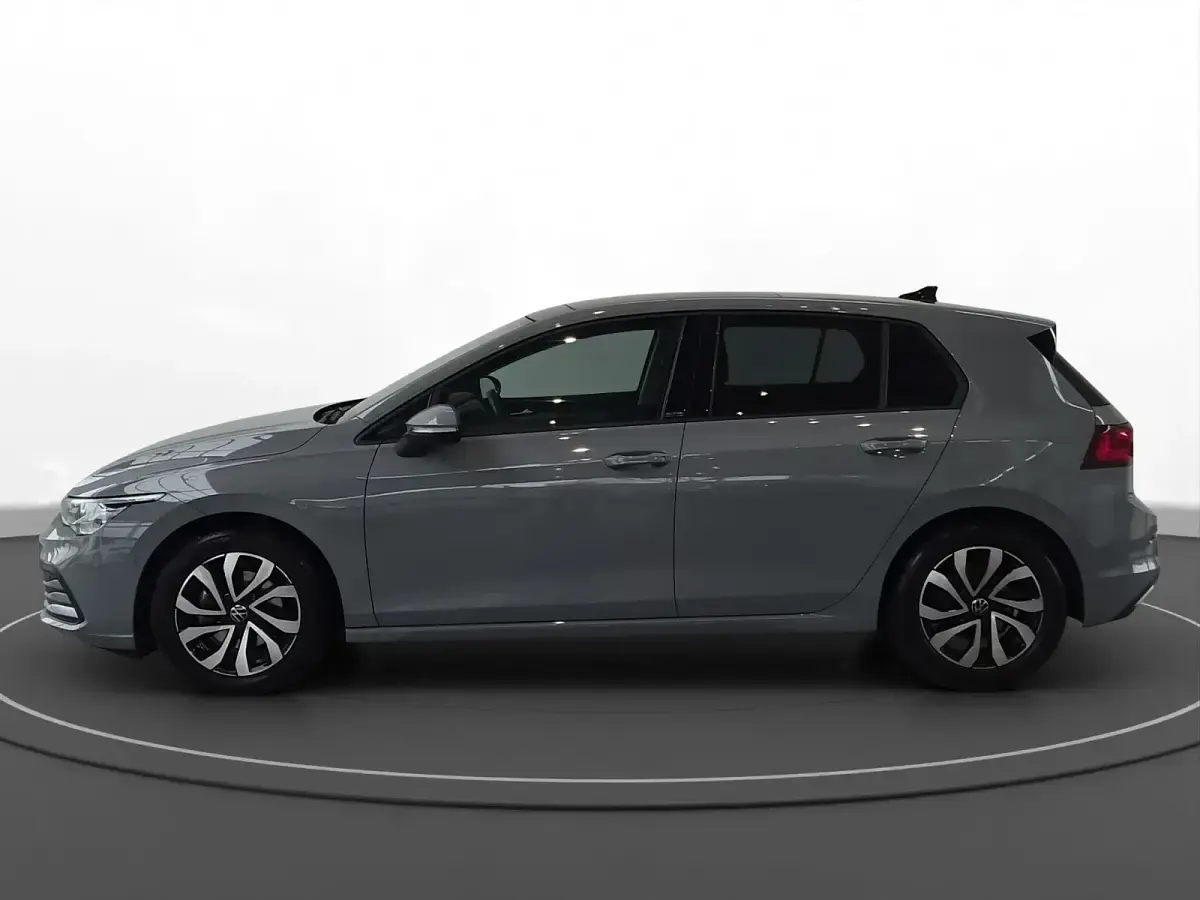 Occasion VW Golf VIII Active 150 ch (110 kW) 2022 Gris Berline