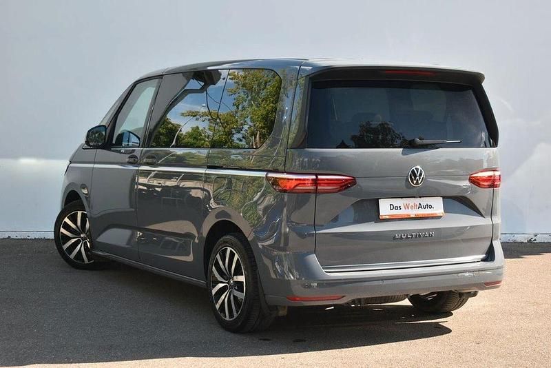 Gebraucht VW Multivan 204 PS (150 kW) 2024 Grau Van