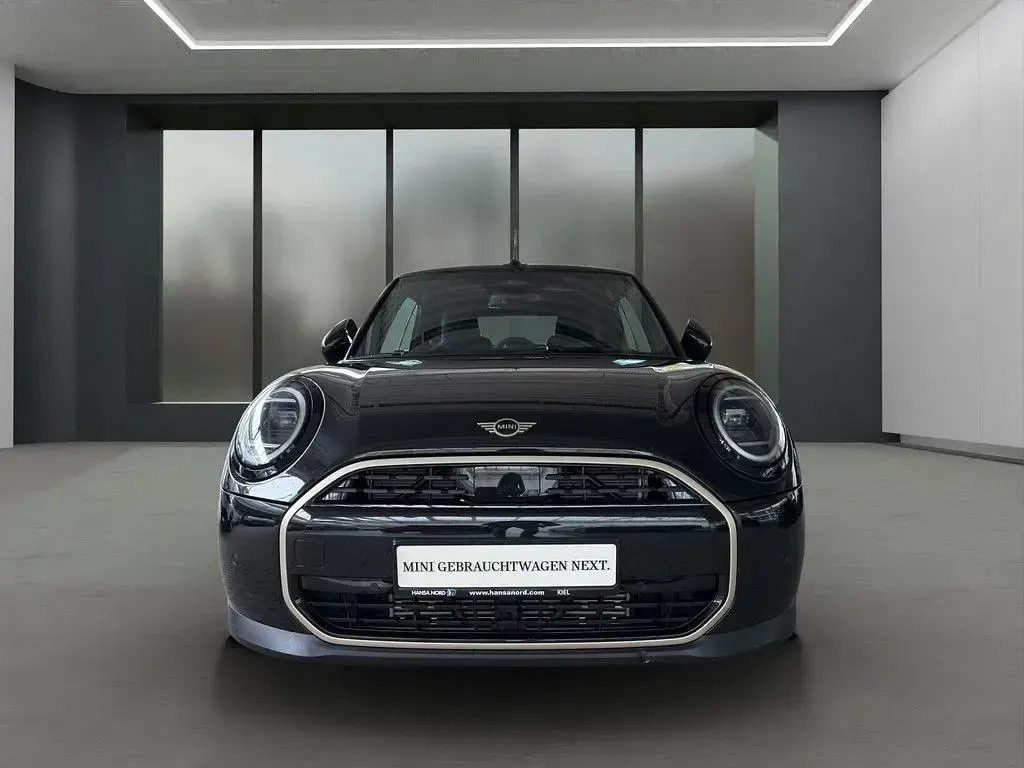 Gebraucht Mini Cooper Cabriolet 163 PS (119 kW) 2025 Schwarz / midnight black (metallic) Cabrio