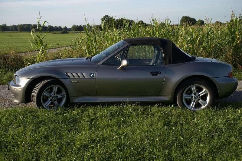 Silber Gebraucht 2001 BMW Z3 Cabrio | 19.900 € - Bild 1/4