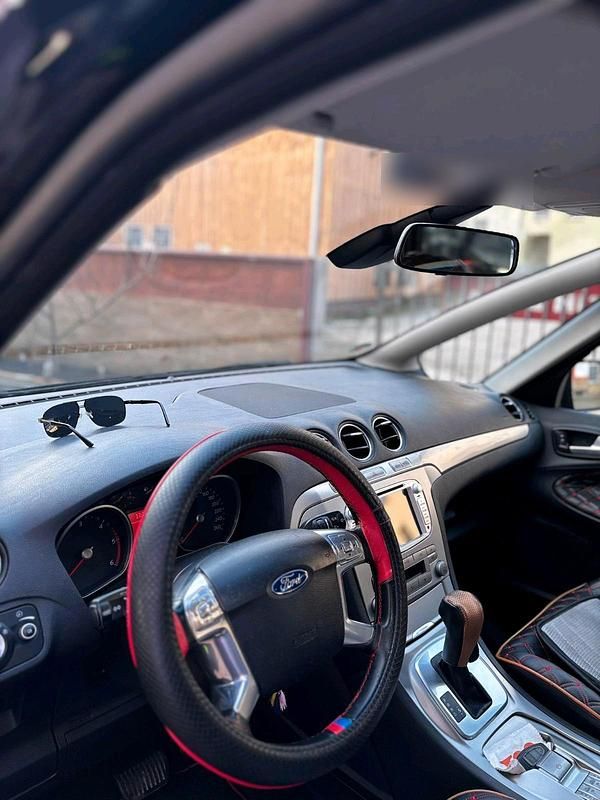 Gebraucht Ford S-MAX S 140 PS (102 kW) 2010 Schwarz Van / Kleinbus