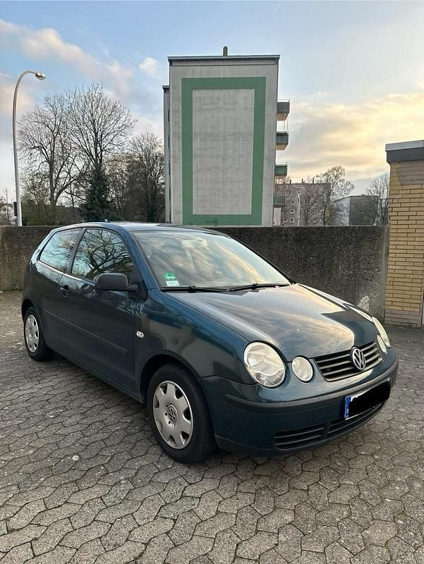 Gebraucht VW Polo 64 PS (47 kW) 2003 Grün Kleinwagen