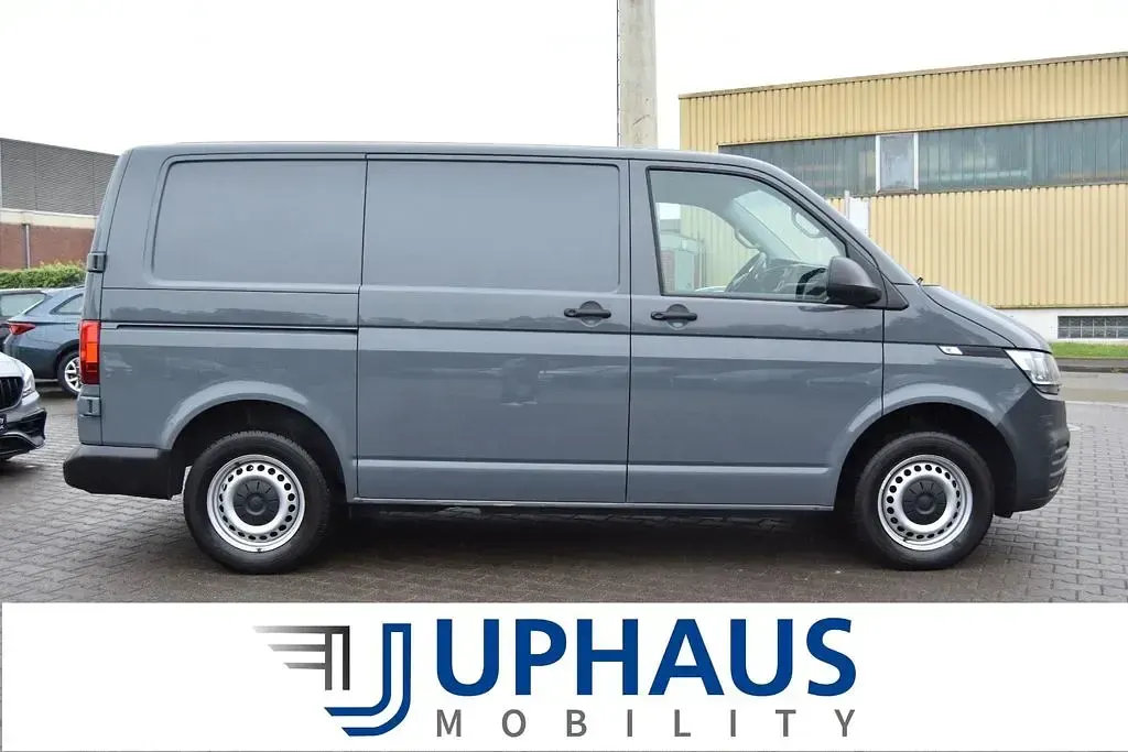 Używany VW Transporter 110 KM (80 kW) 2021 Szary Van