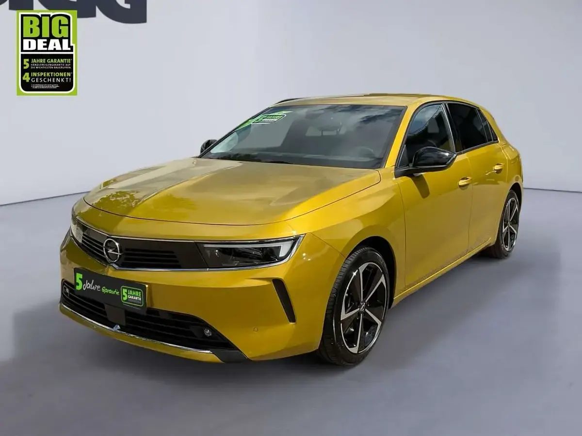 Gebraucht Opel Astra Edition 181 PS (133 kW) 2022 Gelb Kleinwagen