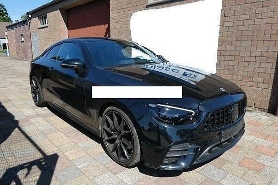 Schwarz Gebraucht 2022 Mercedes E220 AMG Coupé | 40.898 € (Fairer Preis) - Bild 1/4