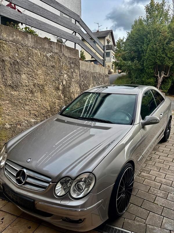 Gold Gebraucht 2005 Mercedes CLK350 Coupé | 5.500 € (Fairer Preis) - Bild 1/4