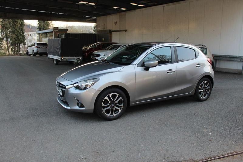 Gebraucht Mazda 2 Nakama 90 PS (66 kW) 2016 Grau Limousine