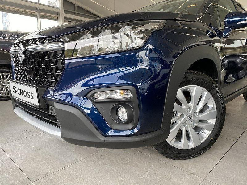 Gebraucht Suzuki SX4 S-Cross Comfort 116 PS (85 kW) 2024 Sphere blue pearl SUV
