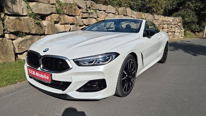 Weiß Gebraucht 2024 BMW M850 Sport Line Coupé | 89.900 € - Bild 1/4