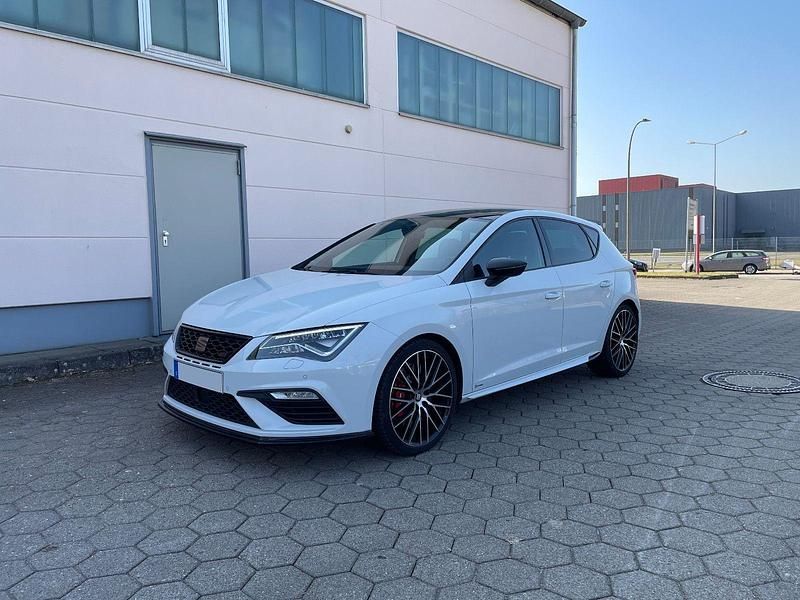 Second-hand Seat Leon CUPRA 300 CP (220 kW) 2017 Alb Berlinǎ