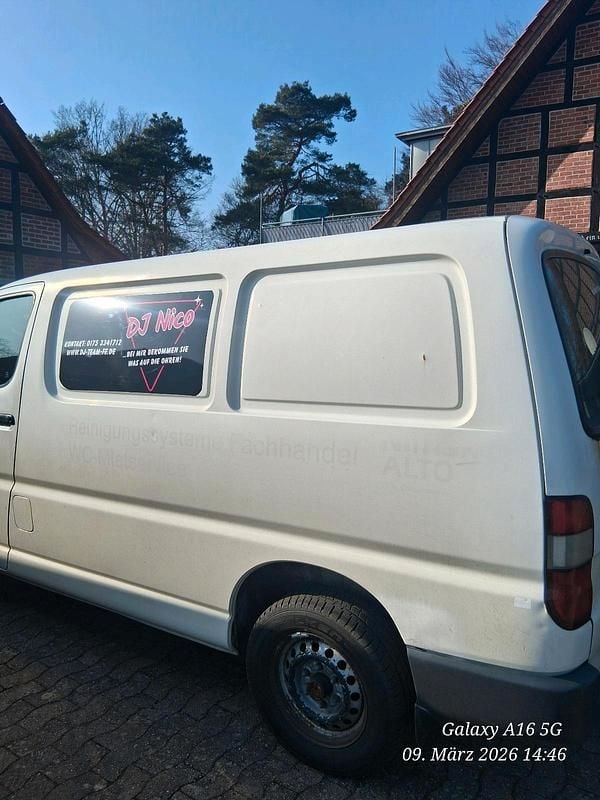 Gebraucht Toyota HiAce 116 PS (85 kW) 2007 Weiß Van / Kleinbus