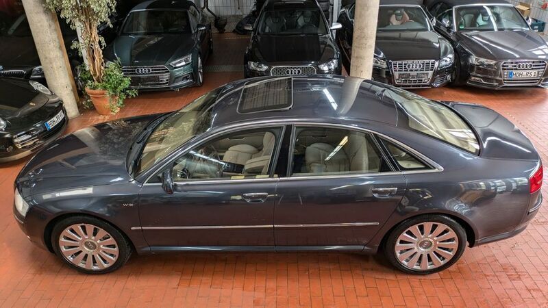 Second-hand Audi A8 450 CP (330 kW) 2008 Gri Berlinǎ