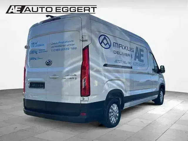 Używany Maxus V90 147 KM (108 kW) 2023 Biały Van