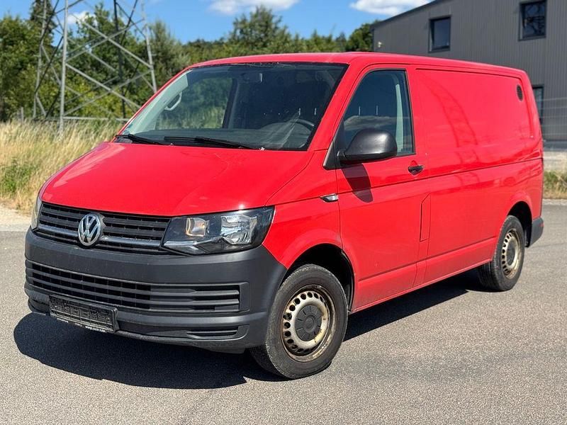 Gebraucht VW Transporter 140 PS (102 kW) 2015 Rot Van