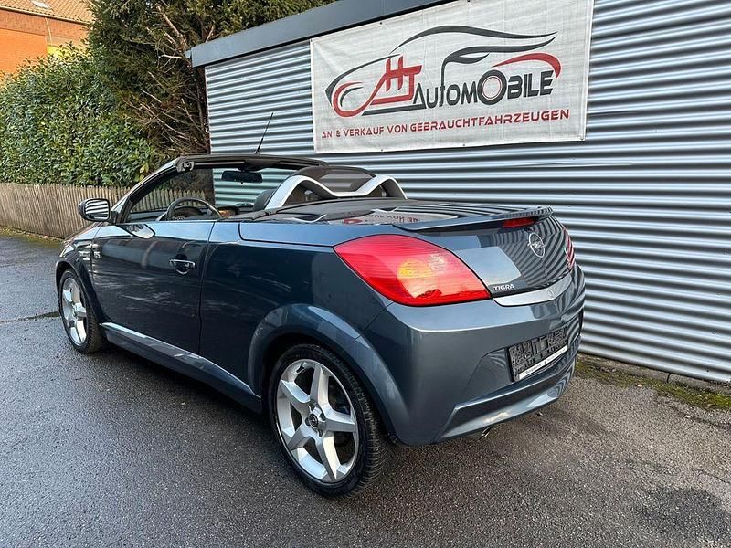 Gebraucht Opel Tigra Sport 125 PS (91 kW) 2006 Grau Cabrio