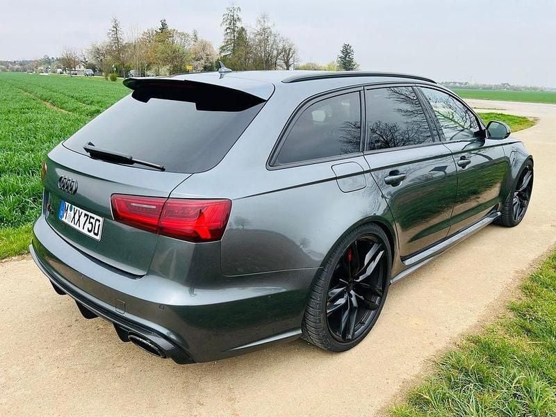 Gebraucht Audi RS6 Sport 560 PS (411 kW) 2015 Grau Kombi