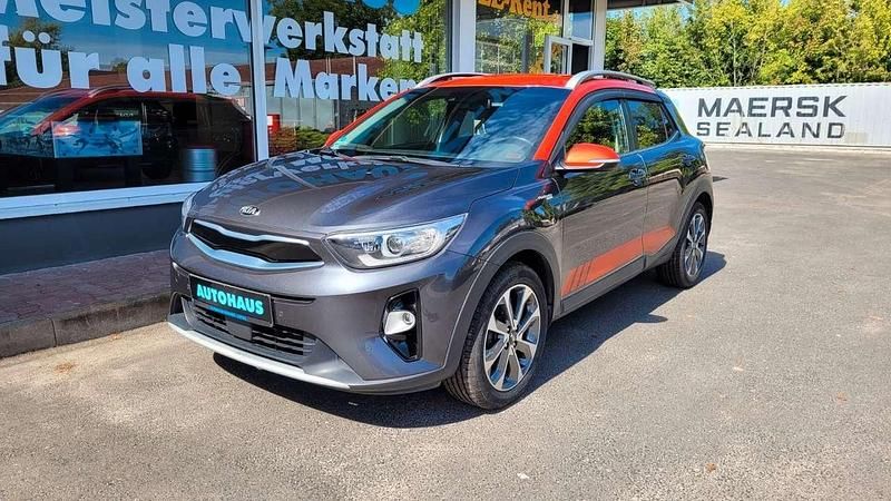 Graphite/orange Gebraucht 2018 Kia Stonic Platinum Edition SUV | 13.950 € (Fairer Preis) - Bild 1/4
