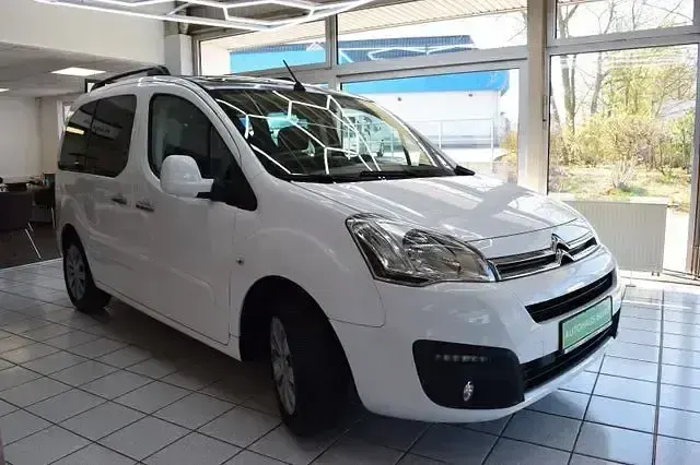 Gebraucht Citroën e-Berlingo 99 PS (72 kW) 2016 Weiß Kombi