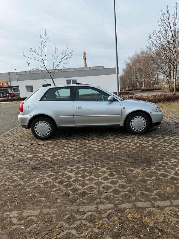 Gebraucht Audi A3 Attraction 150 PS (110 kW) 1998 Silber Kleinwagen