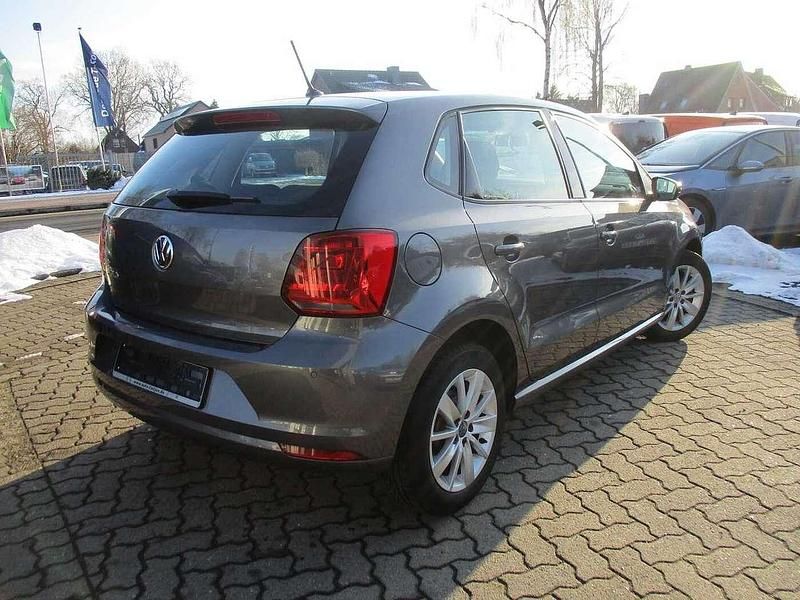 Gebraucht VW Polo Comfortline 60 PS (44 kW) 2015 Grau Limousine