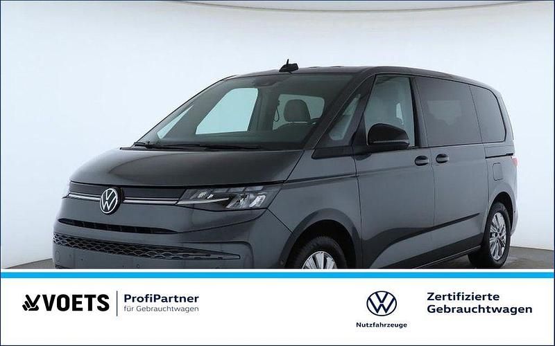 Gebraucht VW Multivan Life 150 PS (110 kW) 2025 Grau Van