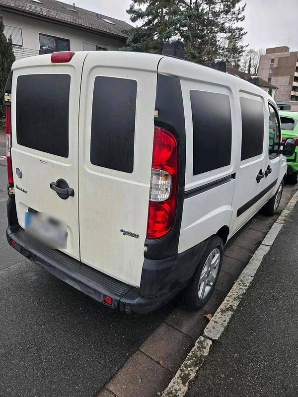 Gebraucht Fiat Doblò 105 PS (77 kW) 2010 Van / Kleinbus