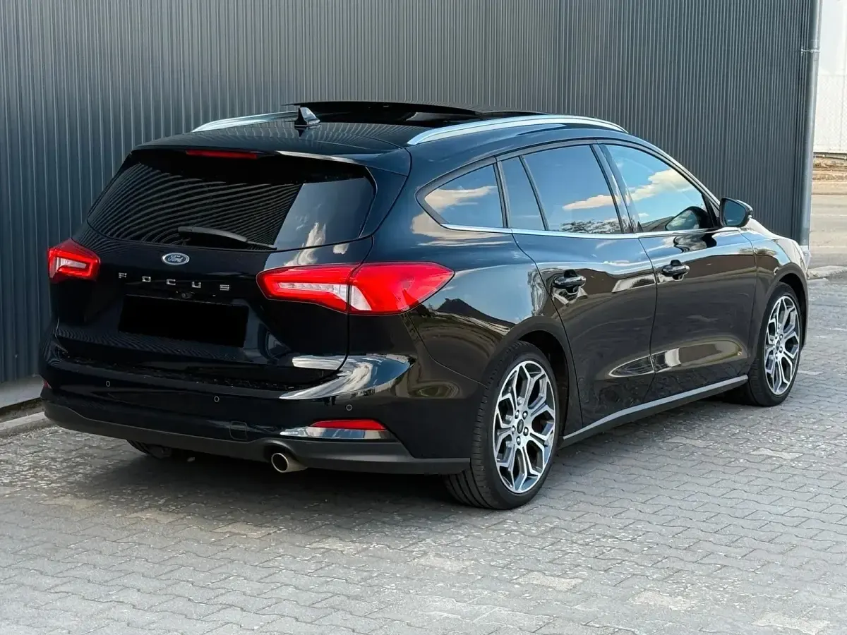 Occasion Ford Focus Titanium 120 ch (88 kW) 2019 Noir Break