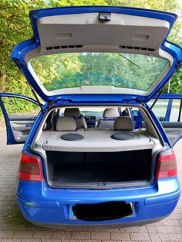 Gebraucht VW Golf IV 90 PS (66 kW) 2000 Blau Kleinwagen
