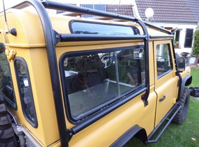 Gebraucht Land Rover Defender 165 PS (121 kW) 2003 Gelb SUV